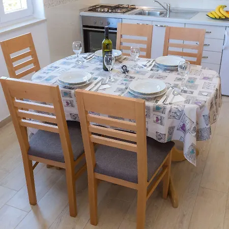 Zvone1 Apartman *
