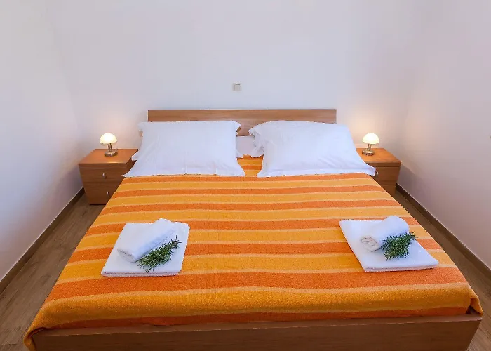 Appartement Zvone1 Veli Rat