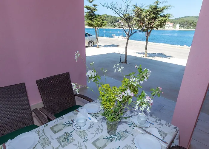 Zvone1 아파트 벨리 라트