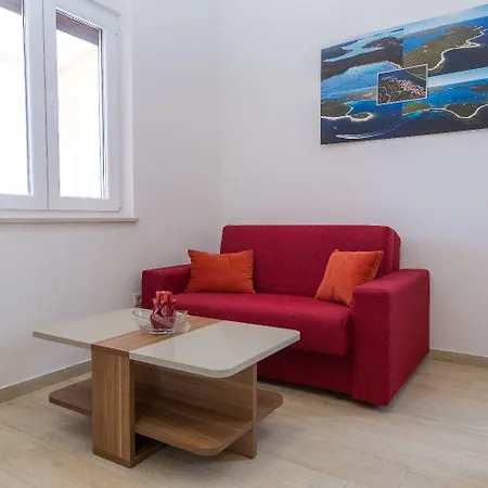 Zvone1 Apartman Veli Rat
