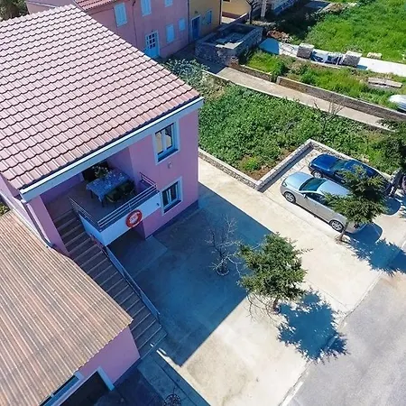 Zvone1 Apartman Veli Rat