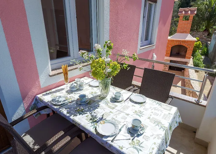 Appartamento Zvone1 Veli Rat